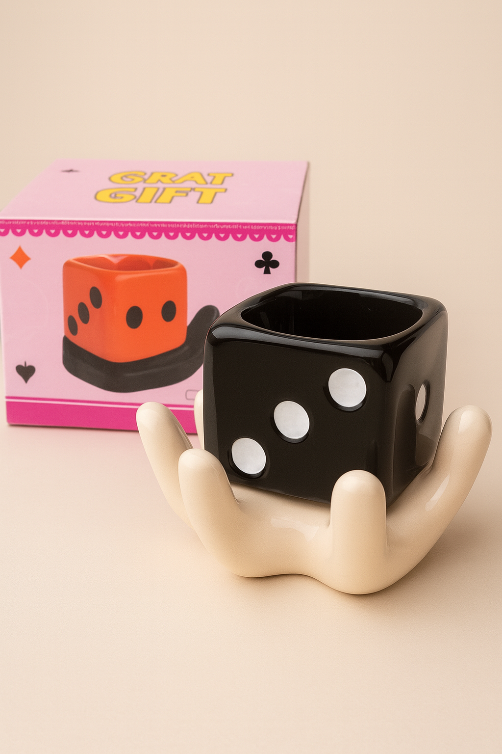 Premium dice-shaped ashtray gift set – trendy novelty accessory for smokers and décor lovers